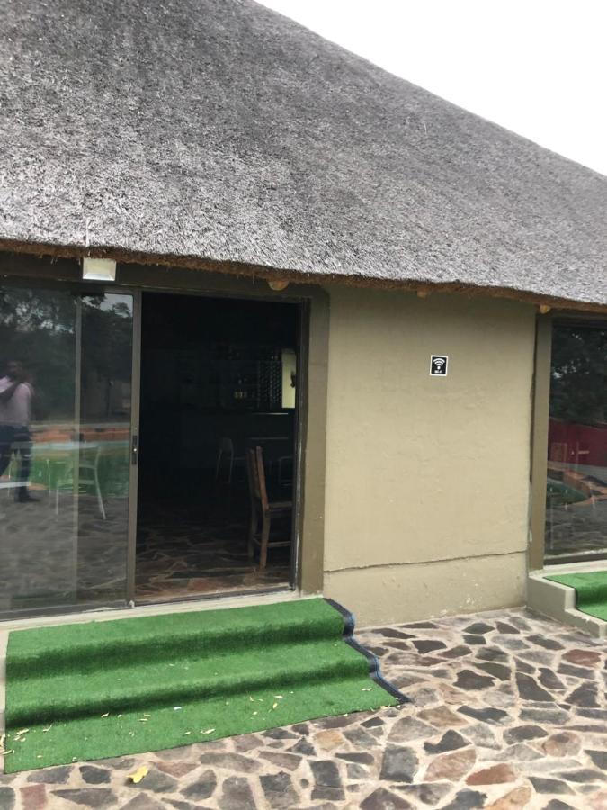 Lehae Lodge Acornhoek Bagian luar foto